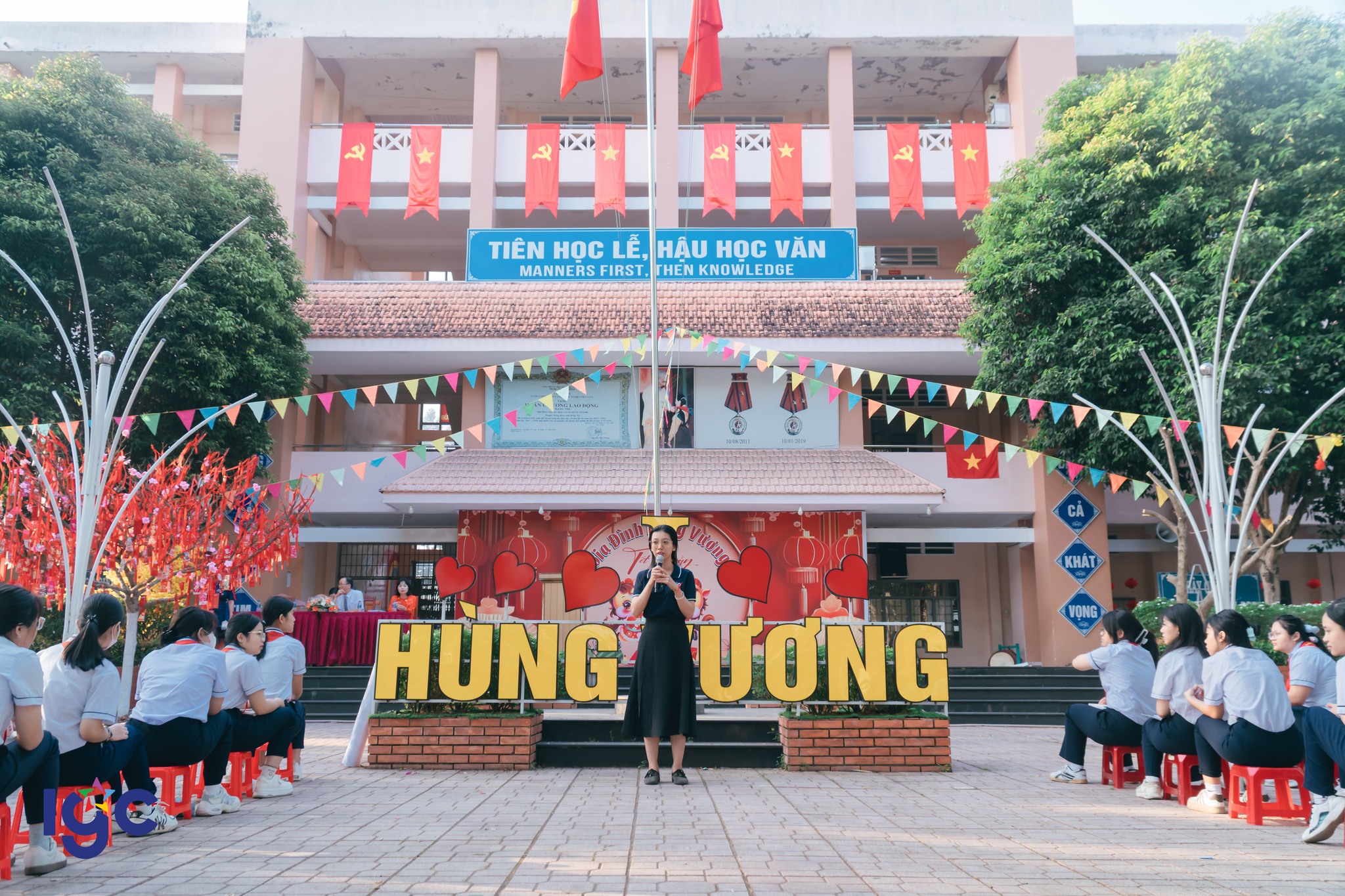 HÀNH TRÌNH VÀO TƯƠNG LAI: KHI NHỮNG ƯỚC MƠ LỚP 9 BẮT ĐẦU CẤT CÁNH