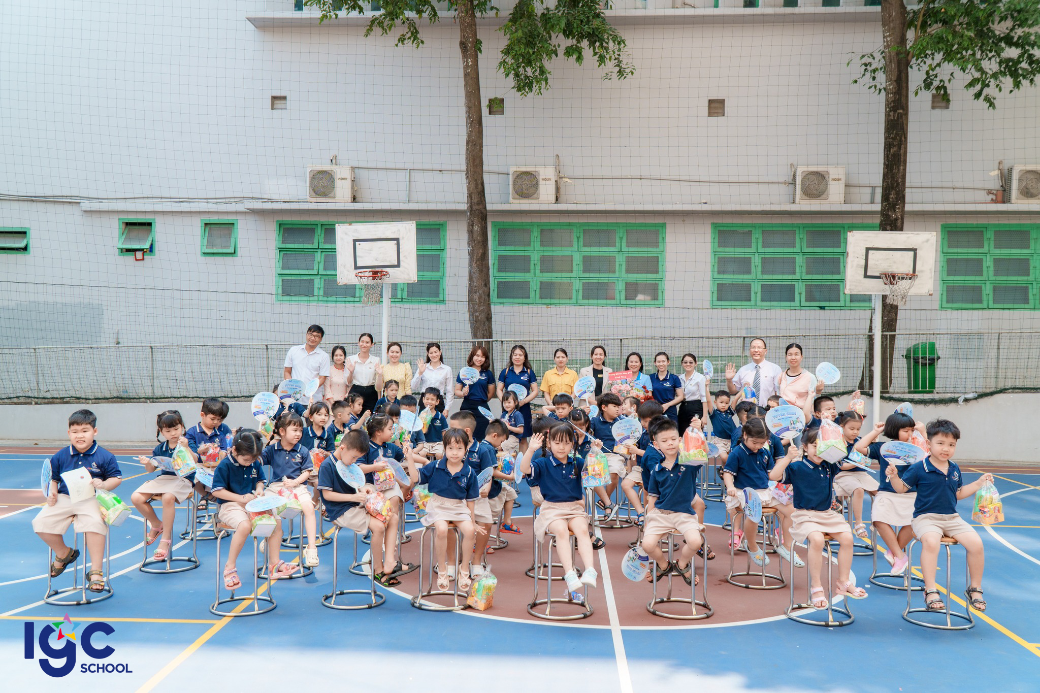 Hành trình School Tour trải nghiệm lớp 1 của các bé Mần non Tài Năng tại trường Trịnh Hoài Đức