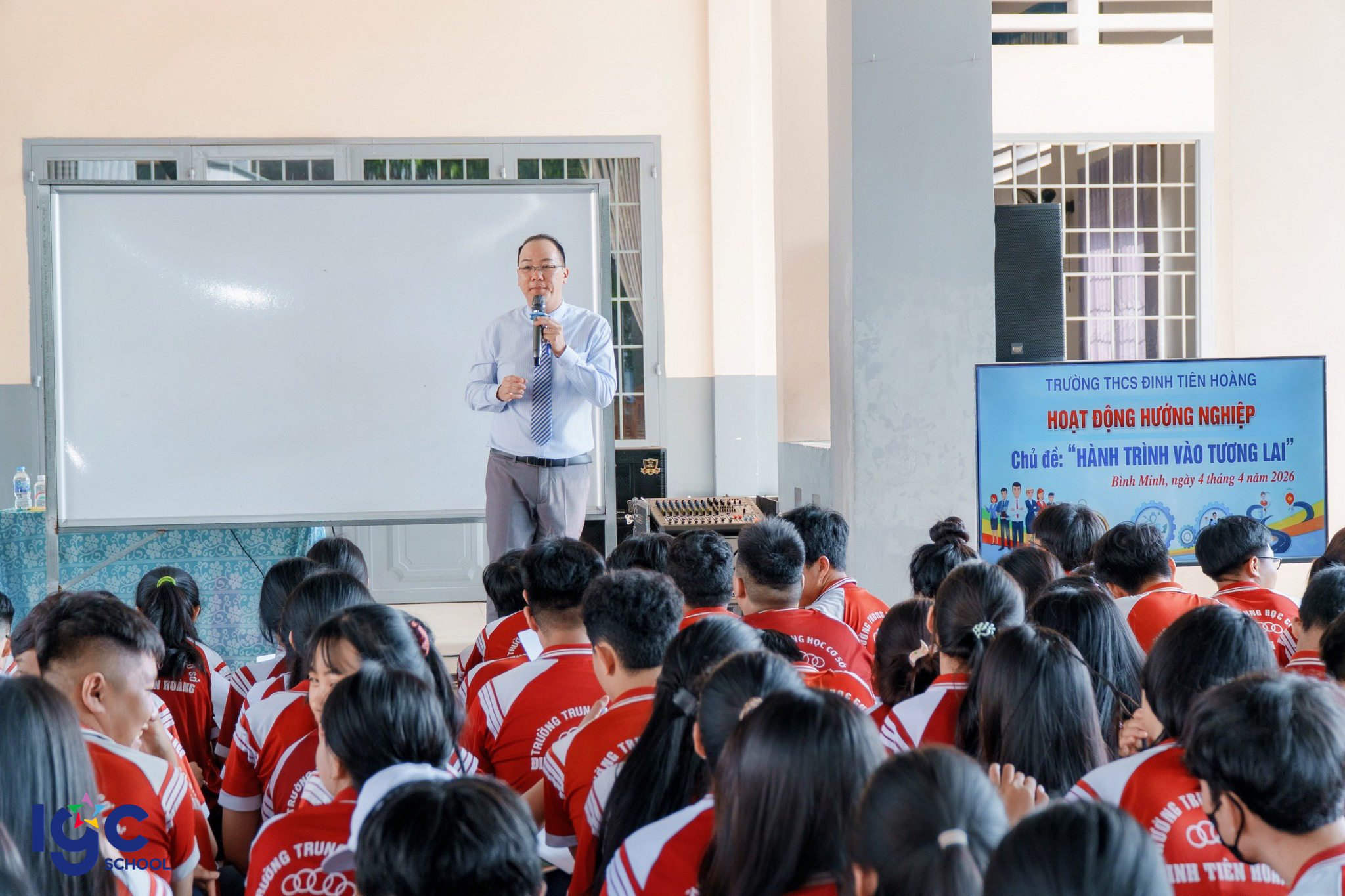 Tư vấn hướng nghiệp lớp 10: hành trình thắp sáng ước mơ cùng học sinh THCS Đinh Tiên Hoàng