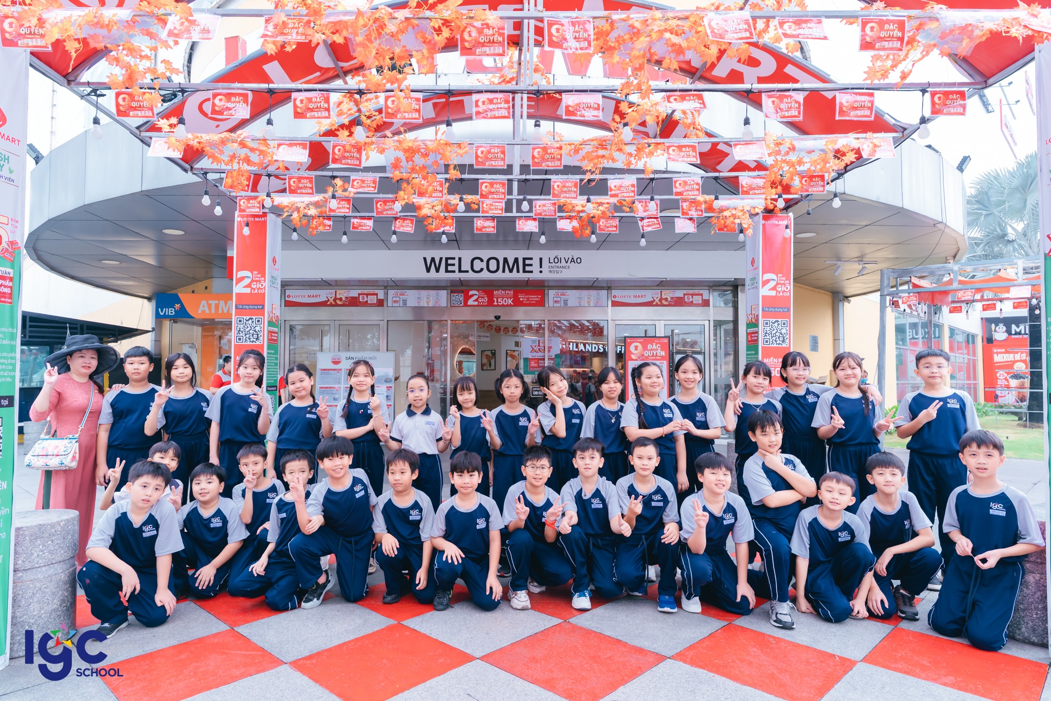 Ảnh chụp kỷ niệm chuyến đi