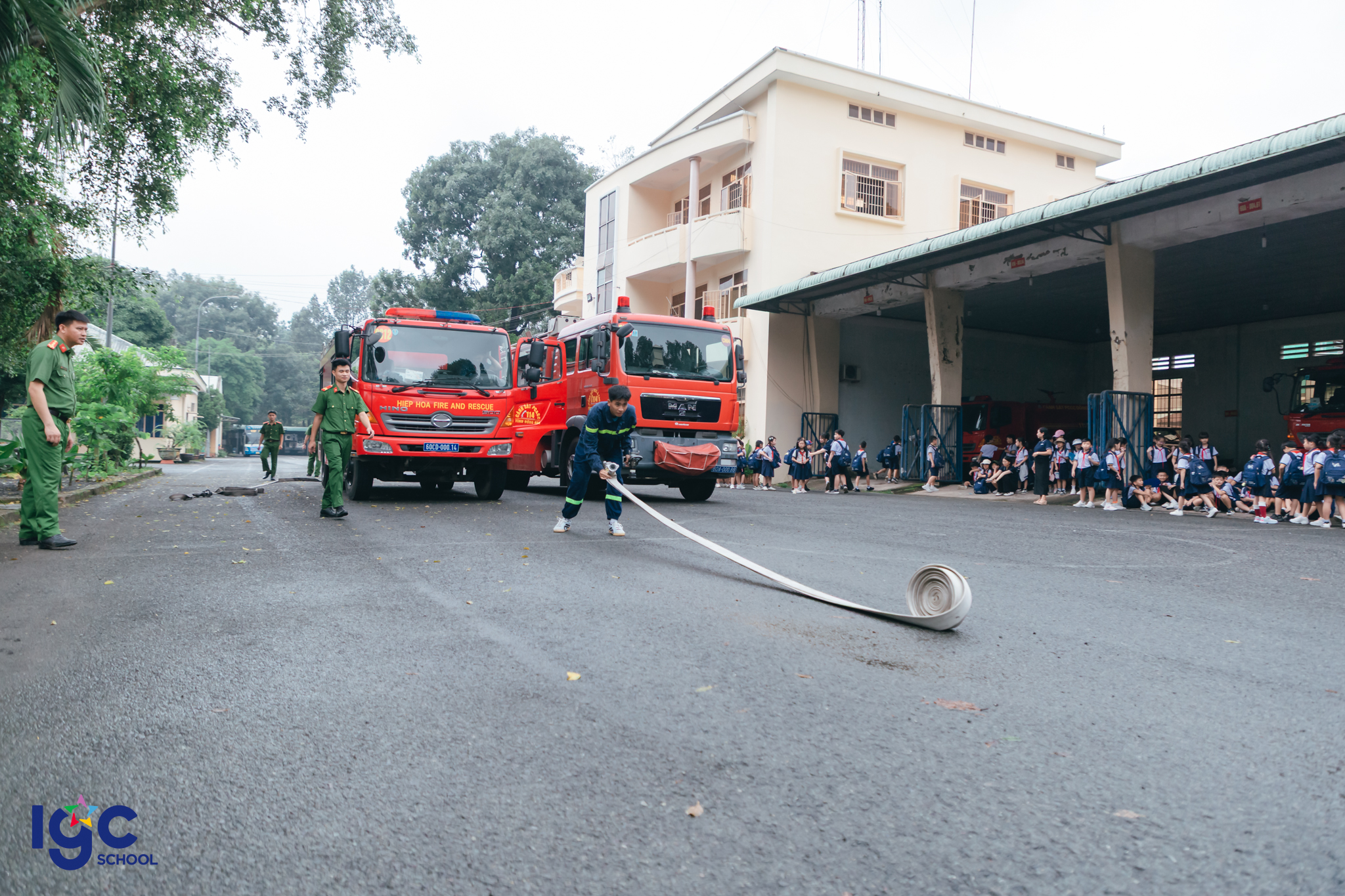 Học sinh Khối 3 trải nghiệm PCCC