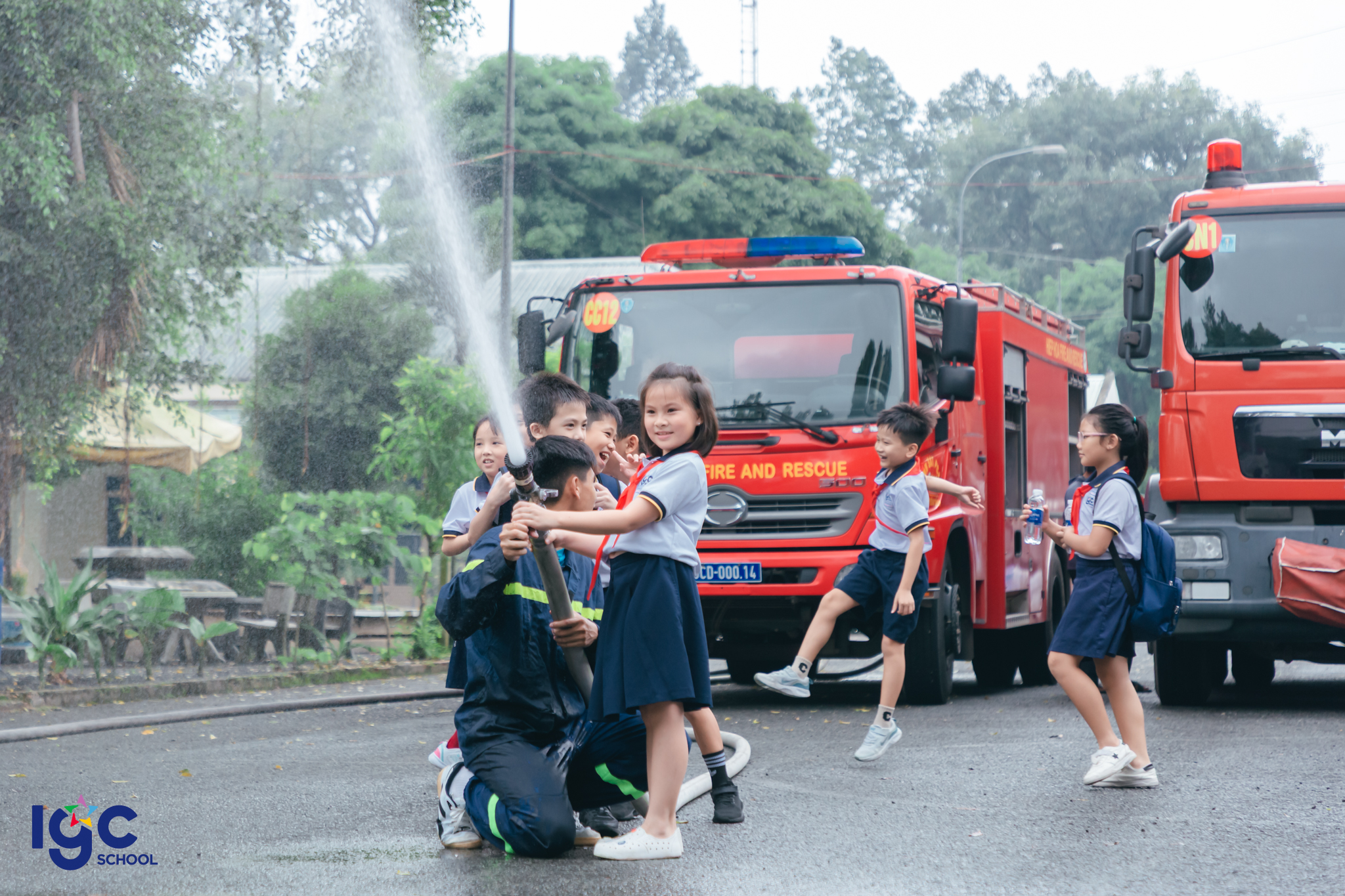 Học sinh Khối 3 trải nghiệm PCCC