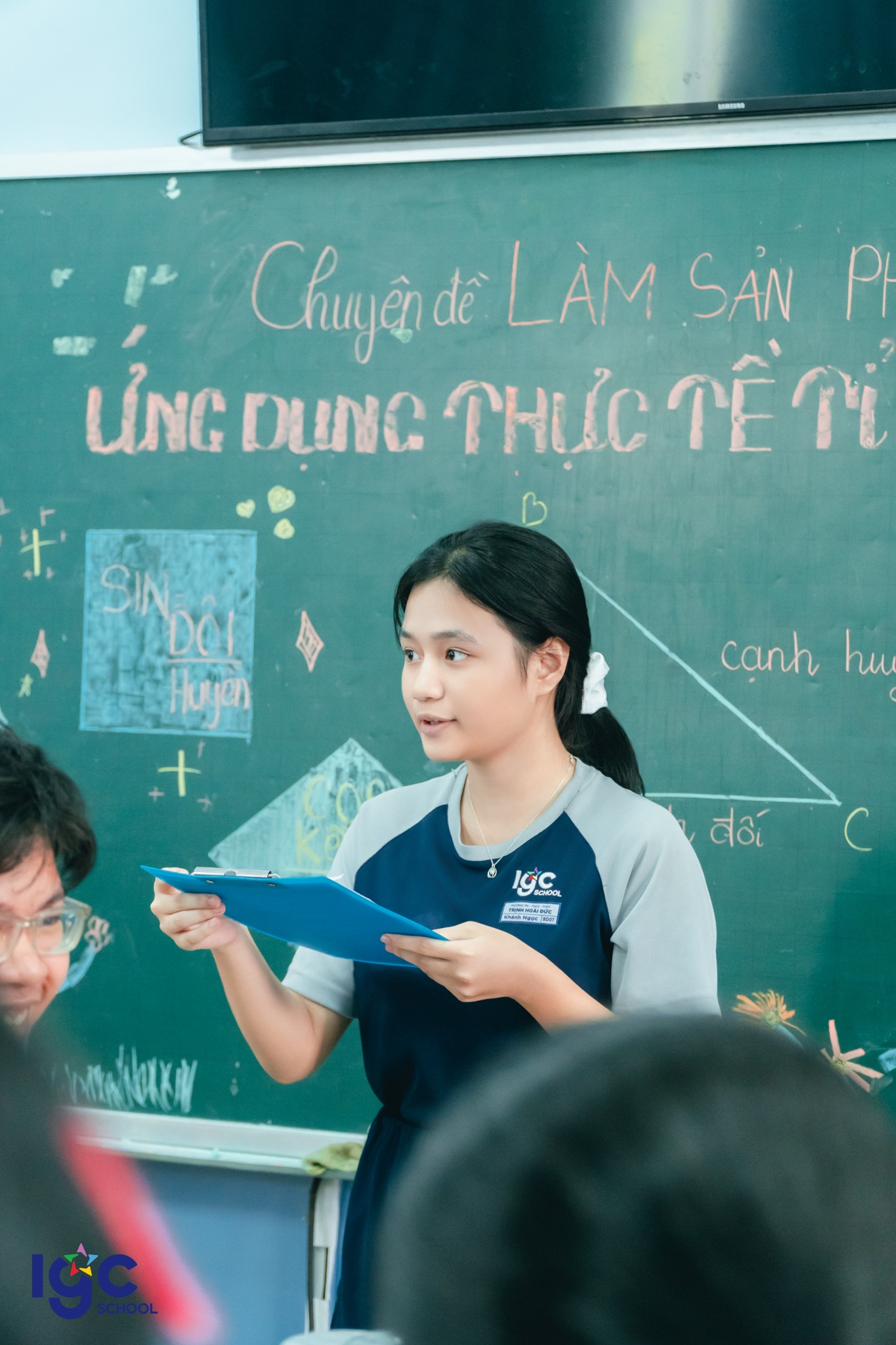 Chi tiết mô hình toán học