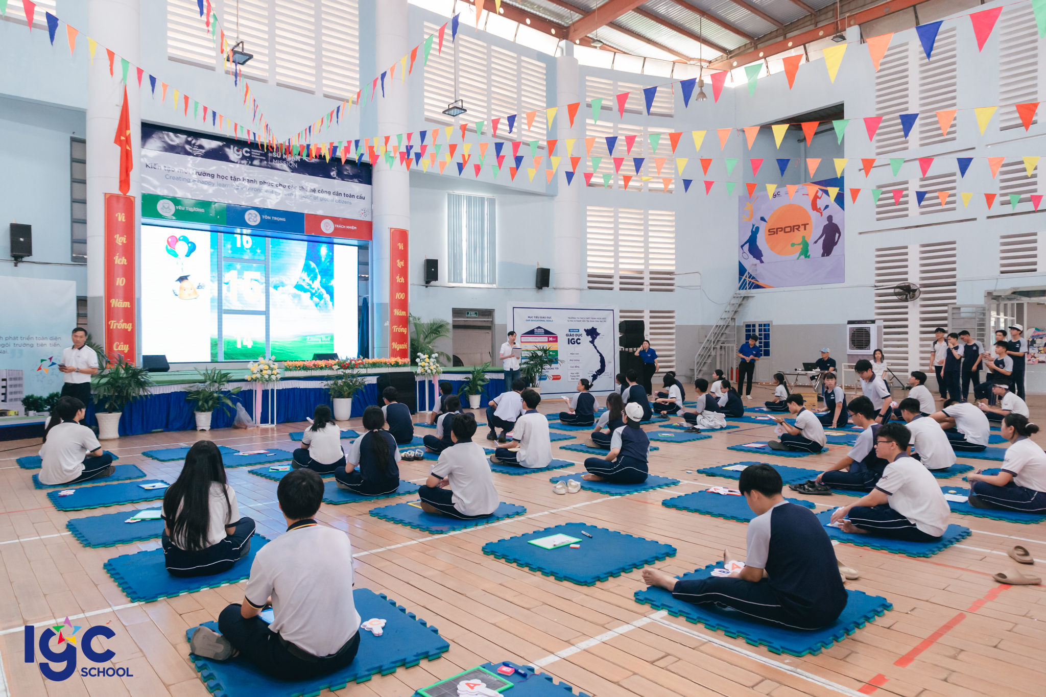 Biểu diễn văn nghệ