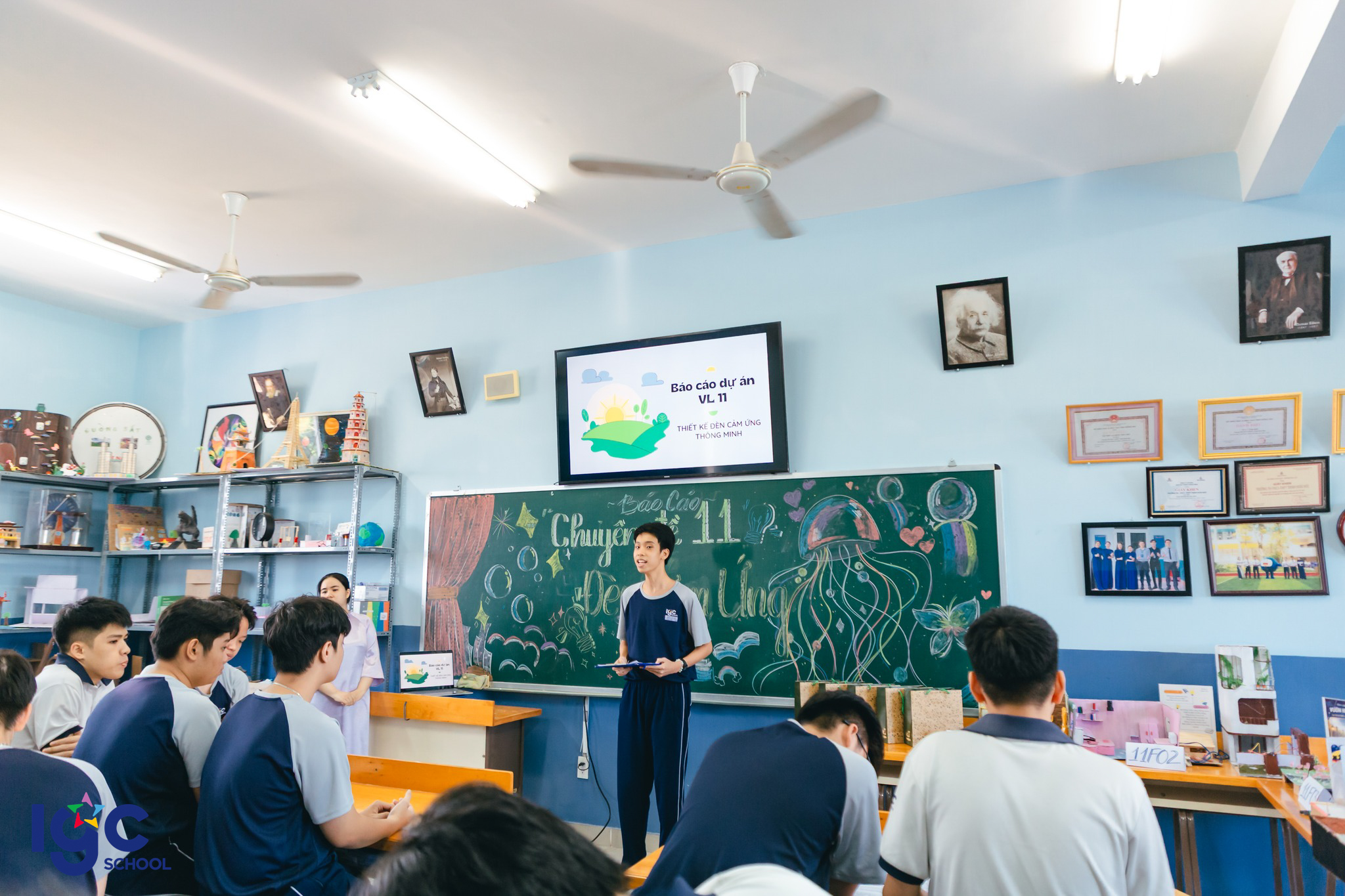 Sản phẩm STEM 11