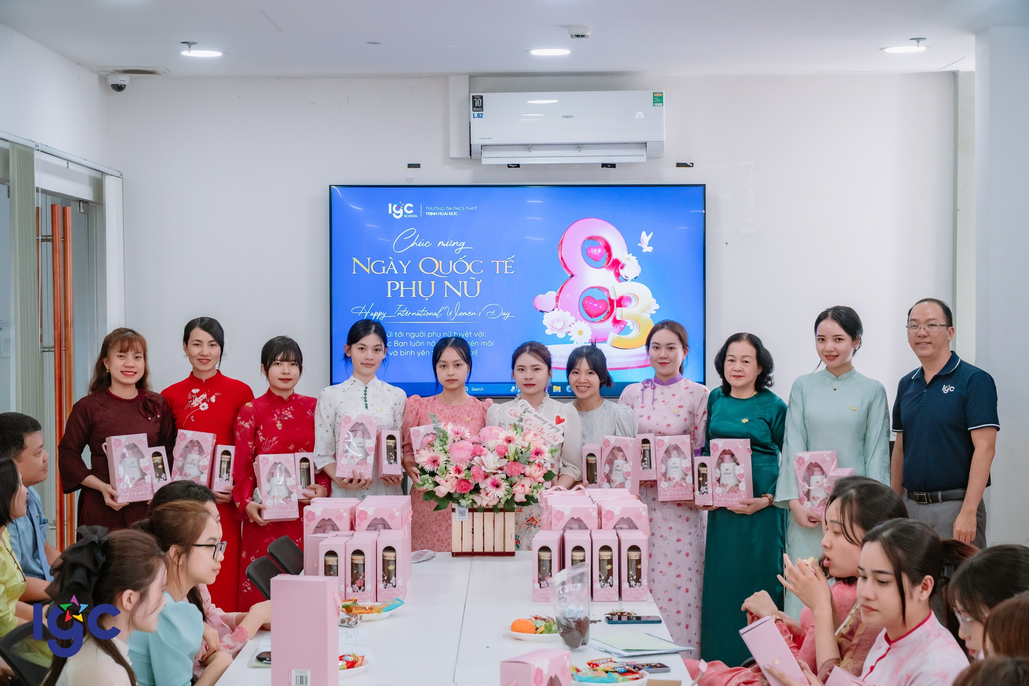 Tri ân 8/3 - Hình 10