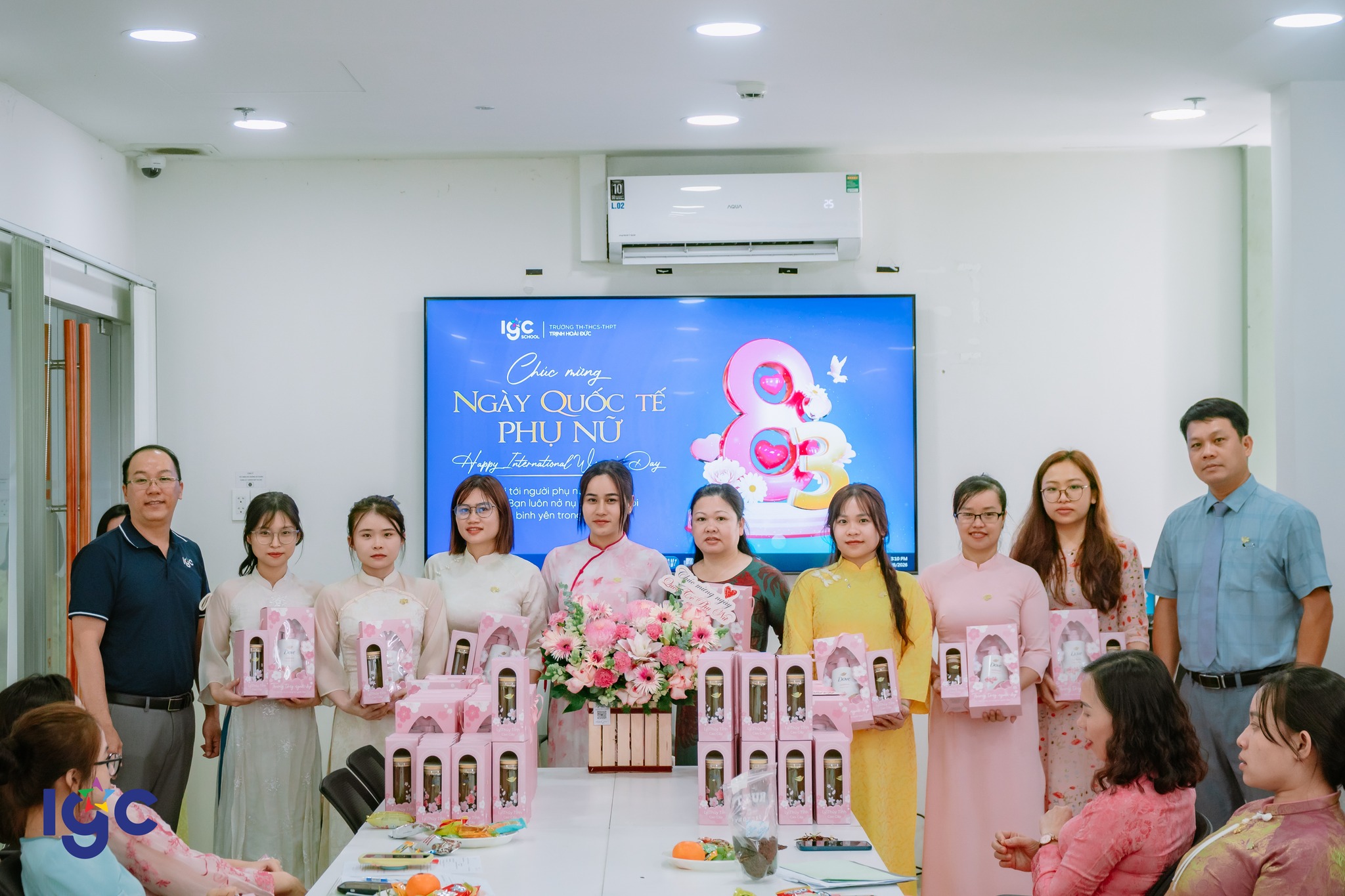 Tri ân 8/3 - Hình 14