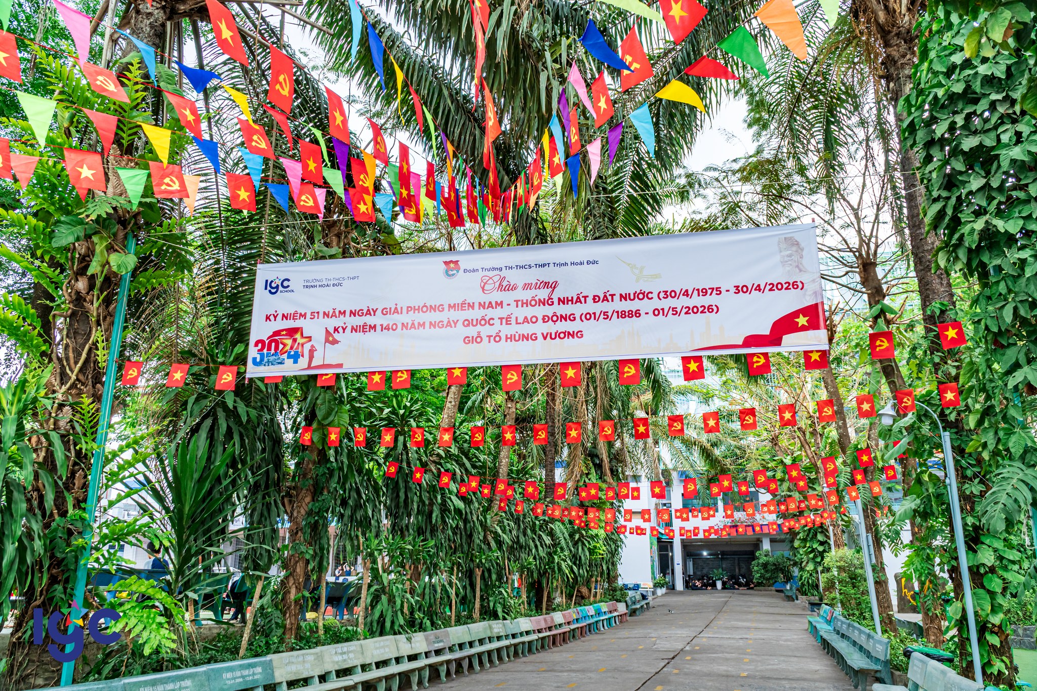 Không gian tự hào dân tộc