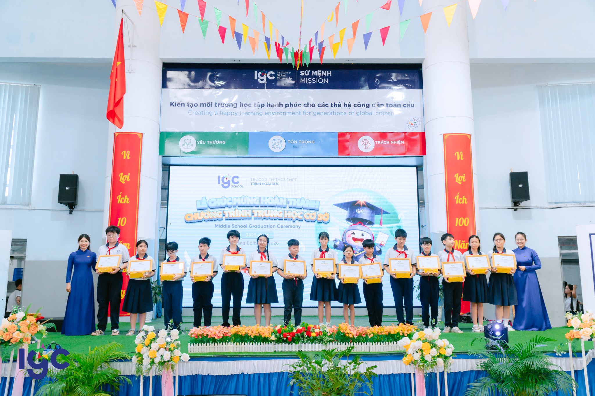 Lễ tổng kết THCS