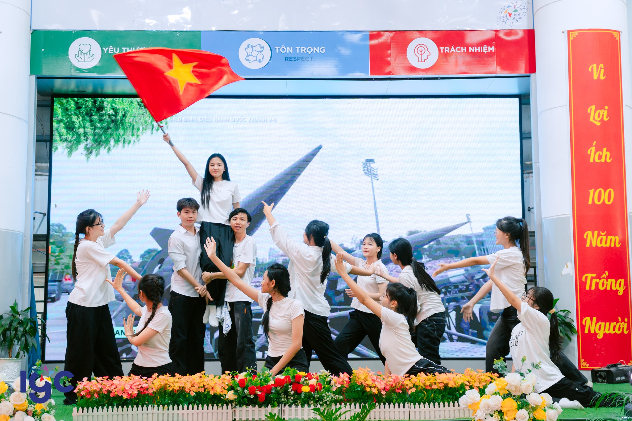 Lễ tổng kết THCS