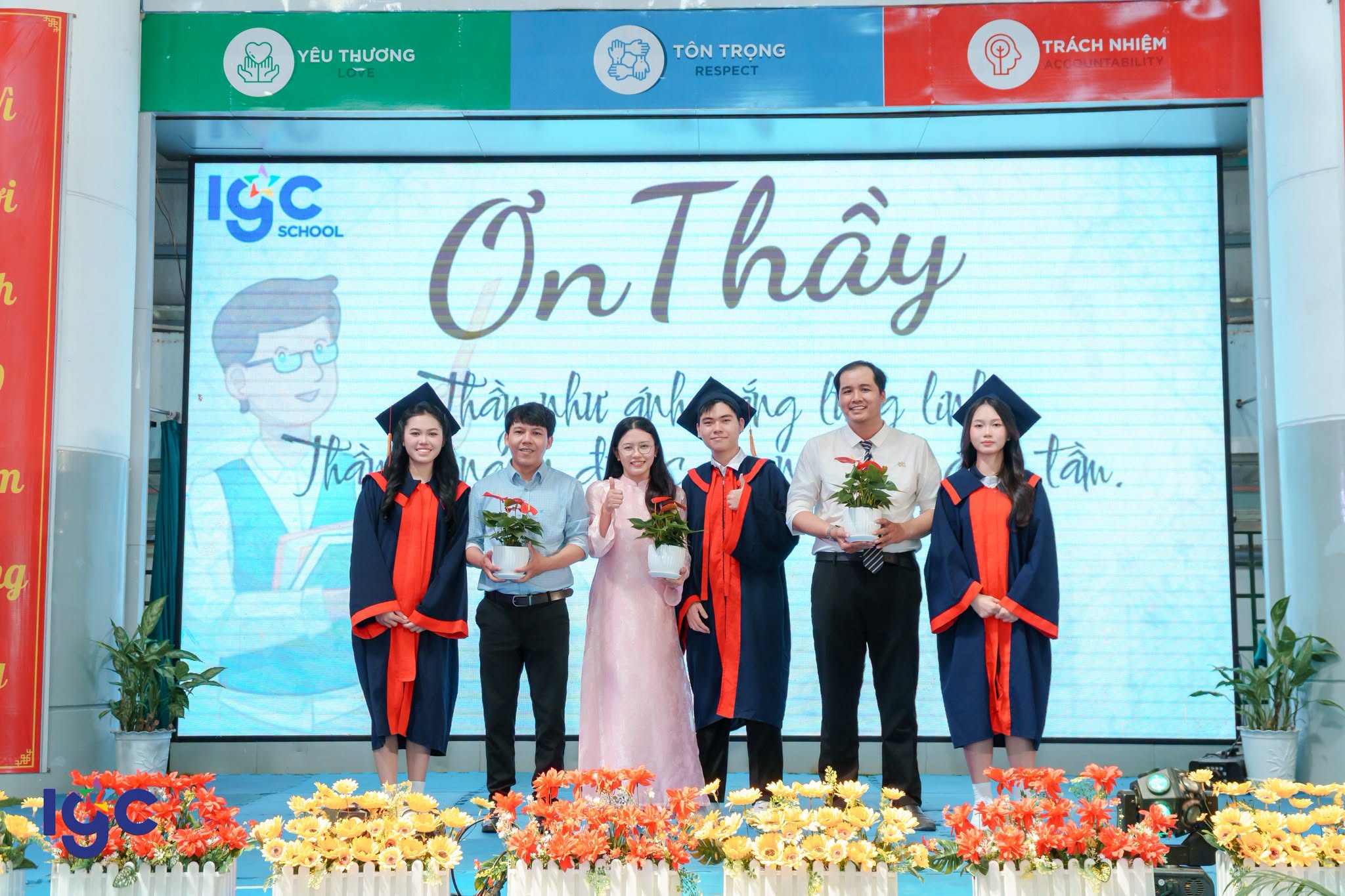 Lễ Tri Ân Khối 12