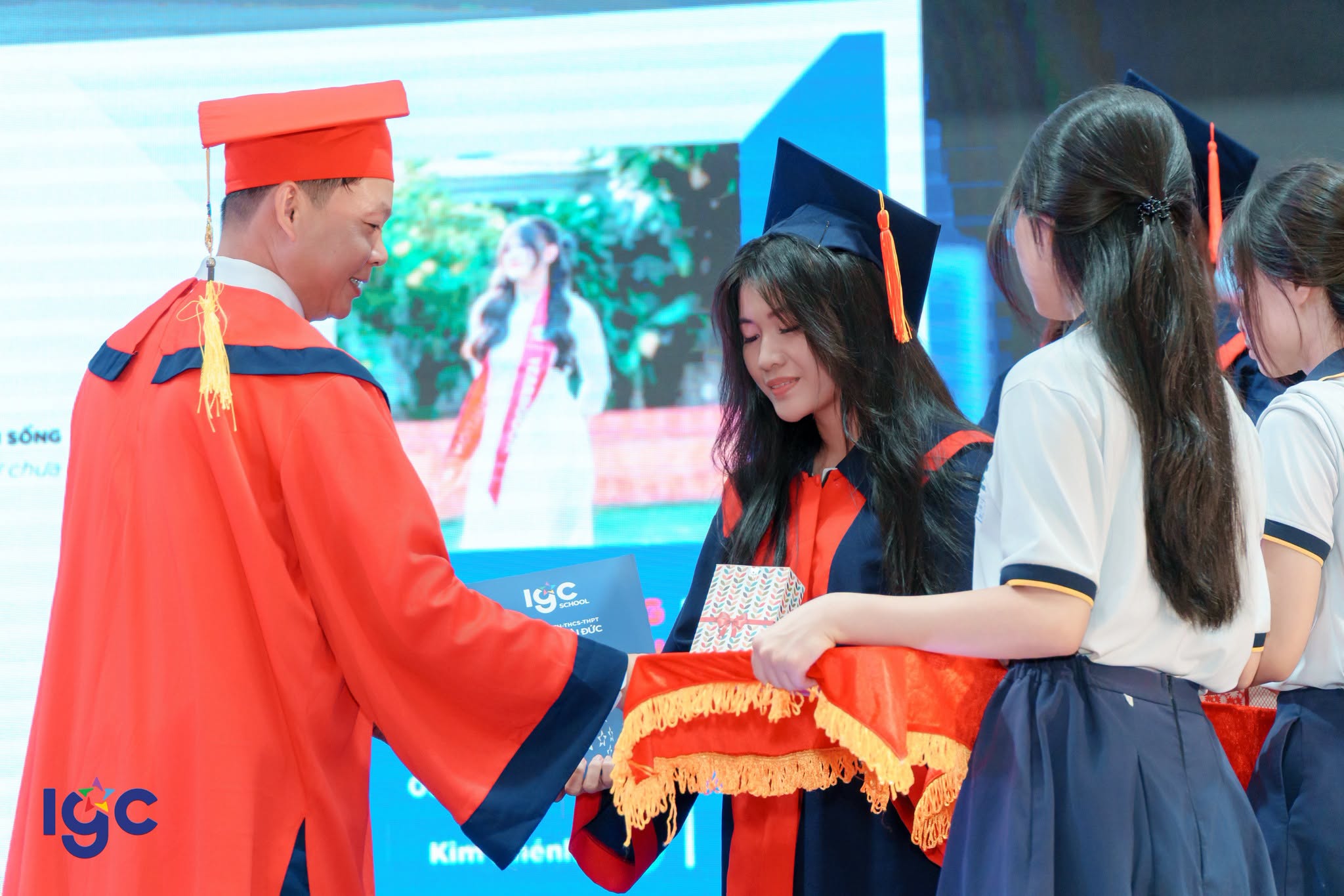 Lễ Tri Ân Khối 12